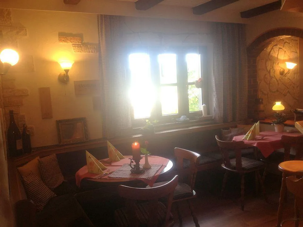 Antjes Schmankerlhotel Und Restaurant 트로스타우
