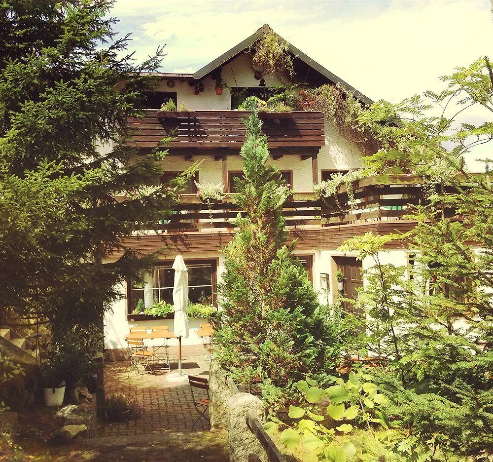 Antjes Schmankerlhotel Und Restaurant 트로스타우 3*,  독일