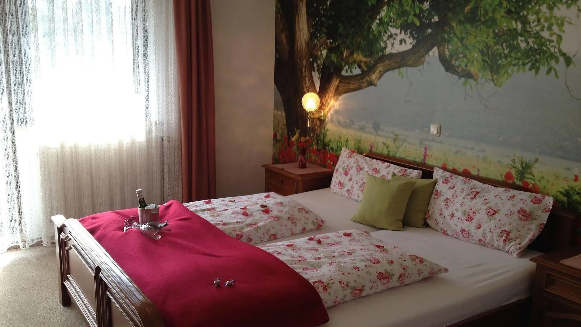 게스트하우스 Antjes Schmankerlhotel Und Restaurant 트로스타우