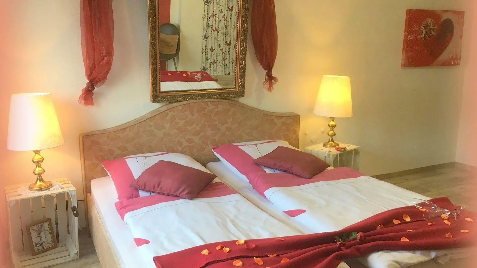 Antjes Schmankerlhotel Und Restaurant 트로스타우 3*,  독일